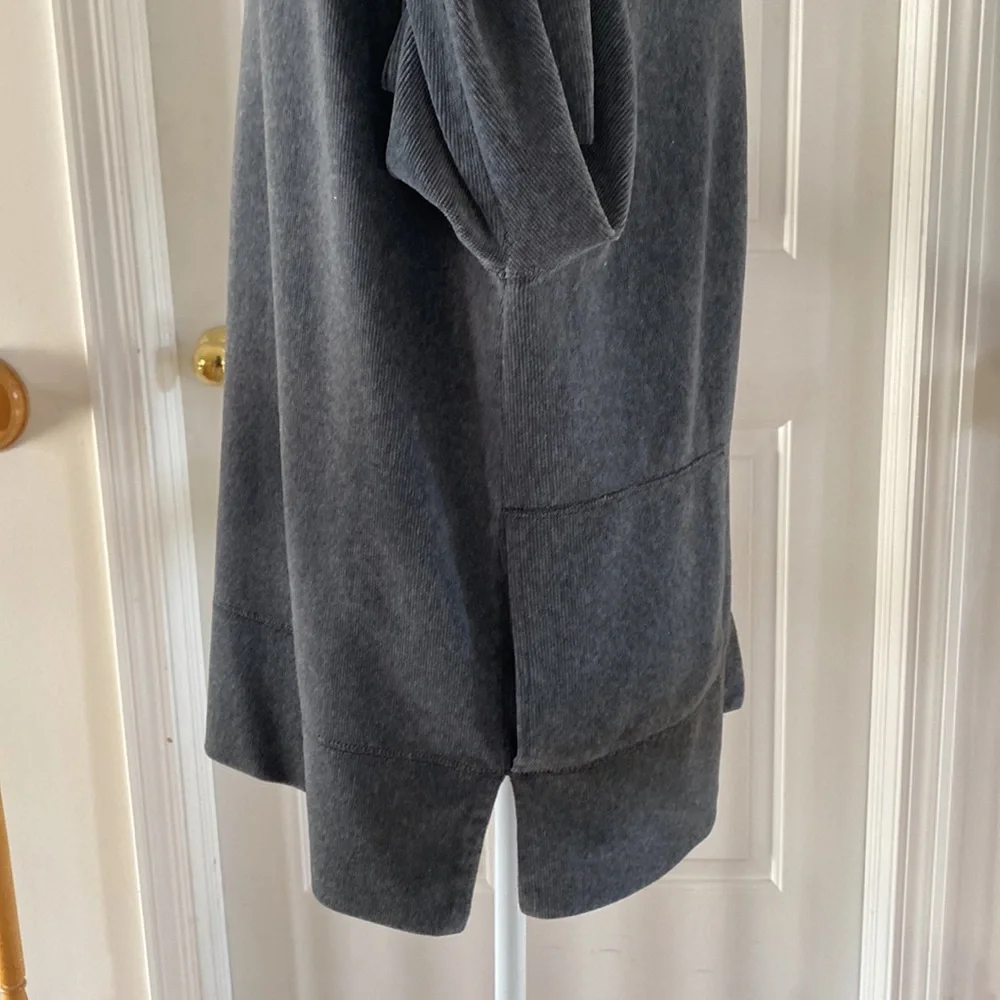 15:08- 3/$25 Bundle Only - J.Jill Velour Cardigan - Picture 6 of 16